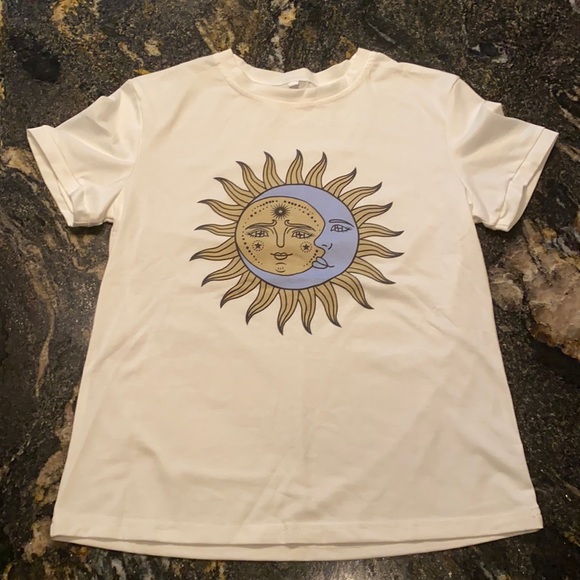 Shein t shirt - Picture 1 of 1